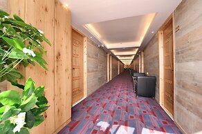 Boutique Hotel by Tzukim