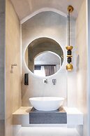 Cocooning Suites by Blue Carpet