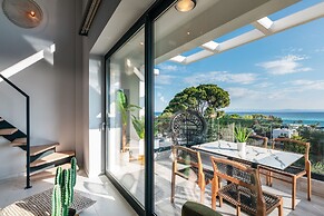 Cocooning Suites by Blue Carpet