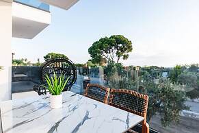 Cocooning Suites by Blue Carpet