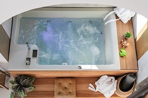 Cocooning Suites by Blue Carpet