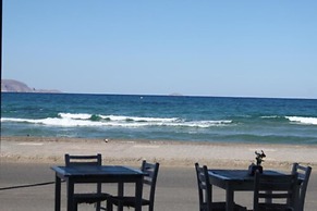 Divina Apartments  by Estia