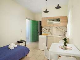 Divina Apartments  by Estia