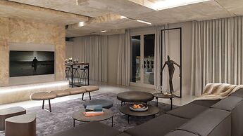 Iniala Harbour House