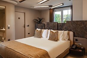 Iniala Harbour House