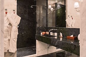 Iniala Harbour House