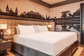 Iniala Harbour House