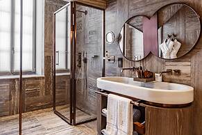 Iniala Harbour House