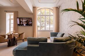 Iniala Harbour House