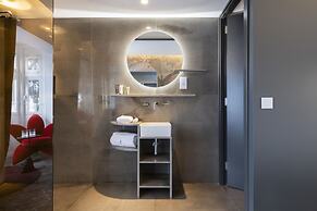 Iniala Harbour House