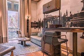 Iniala Harbour House