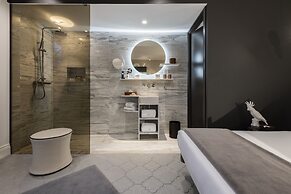 Iniala Harbour House