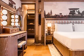 Iniala Harbour House