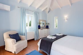 Villa Al'Azraa  by CorfuEscapes