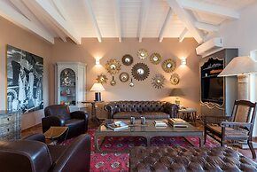 Villa Al'Azraa  by CorfuEscapes