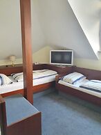 Hotel - Pension - Weller