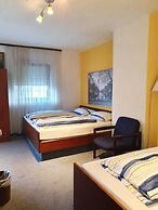 Hotel - Pension - Weller