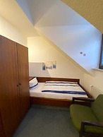 Hotel - Pension - Weller