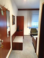Hotel - Pension - Weller