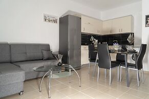 Liz Apartment  by CorfuEscapes