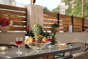 Liz Apartment  by CorfuEscapes