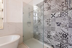 Historic Valletta Private Houses