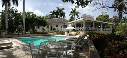 Captivating 3-bed Villa in Montego Bay