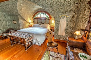 Round Barn Farm B & B Event Center