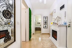 Luxury Apartment Avantgarden 3