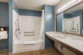 WoodSpring Suites Colton