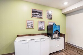WoodSpring Suites Colton