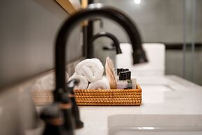 Haida House at Tllaal