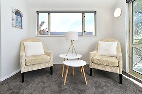 Moa Place - Christchurch Holiday Homes