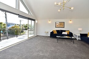 Moa Place - Christchurch Holiday Homes