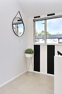 Moa Place - Christchurch Holiday Homes