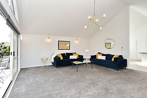 Moa Place - Christchurch Holiday Homes