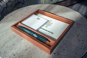 The Aoyama Grand Hotel