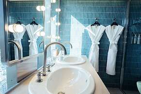 The Aoyama Grand Hotel