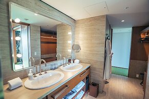 The Aoyama Grand Hotel