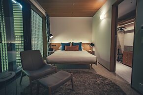 The Aoyama Grand Hotel