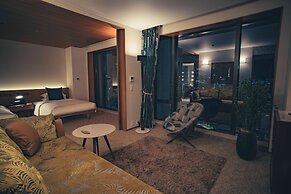 The Aoyama Grand Hotel