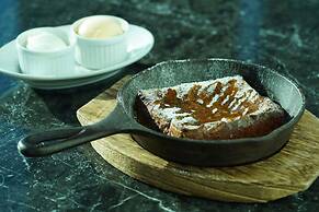 The Aoyama Grand Hotel