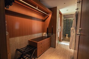 The Aoyama Grand Hotel