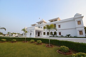Umaid Farm Resort - A Legacy Vintage Stay in Jaipur
