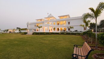 Umaid Farm Resort - A Legacy Vintage Stay in Jaipur