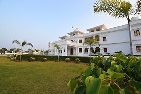 Umaid Farm Resort - A Legacy Vintage Stay in Jaipur