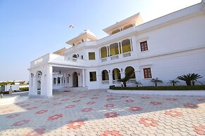 Umaid Farm Resort - A Legacy Vintage Stay in Jaipur