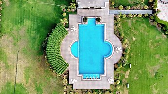 Umaid Farm Resort - A Legacy Vintage Stay in Jaipur