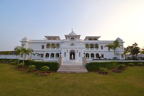 Umaid Farm Resort - A Legacy Vintage Stay in Jaipur
