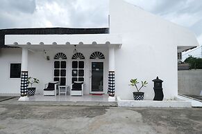 OYO 2557 The Apple Residence